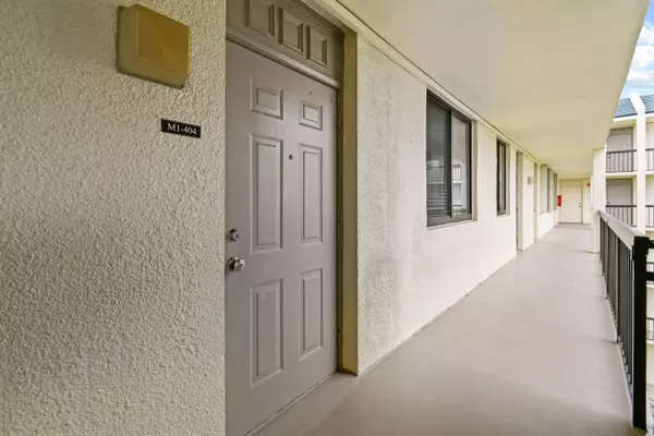 Jupiter, FL 33477,1605 S Us Highway 1 M1-404