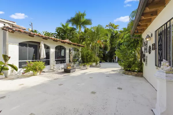 West Palm Beach, FL 33401,281 Granada RD