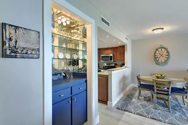 Palm Beach, FL 33480,2505 S Ocean BLVD 411