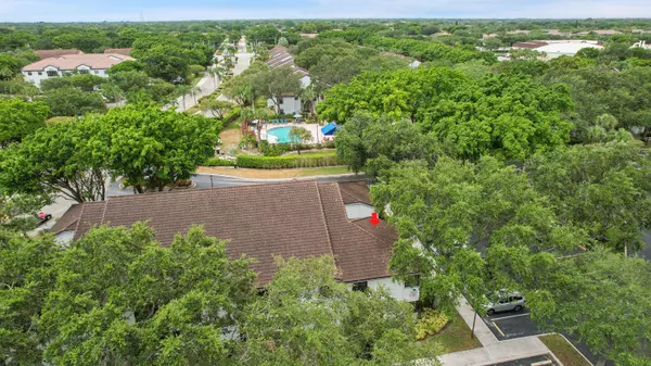 Boynton Beach, FL 33437,5379 Verona Dr H - Corner