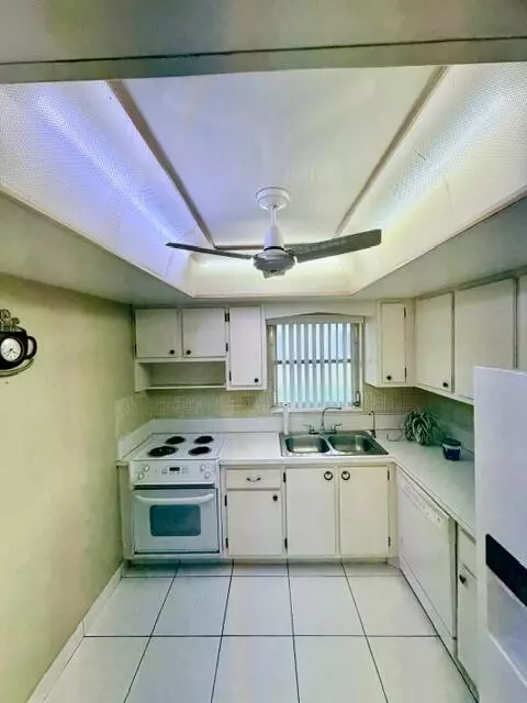 West Palm Beach, FL 33415,2581 W Barkley DR H