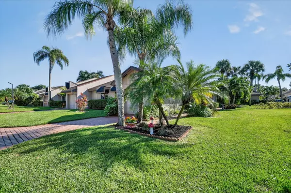 Lake Worth, FL 33467,6750 Versailles CT