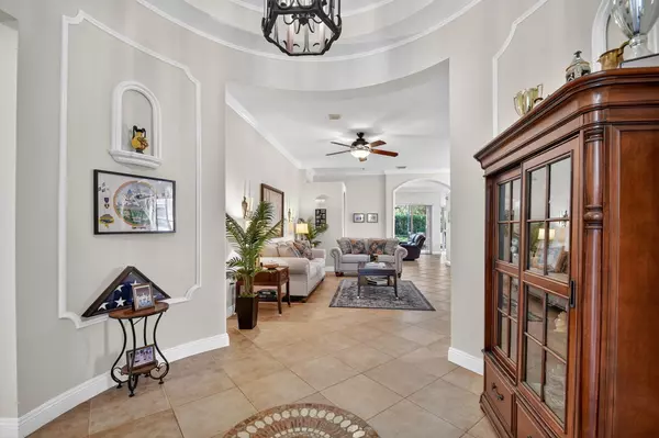 Royal Palm Beach, FL 33411,2054 Reston CIR