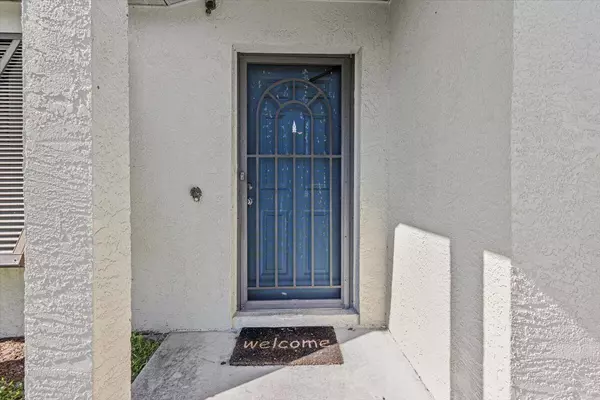 Port Saint Lucie, FL 34984,2174 SW Larchmont LN