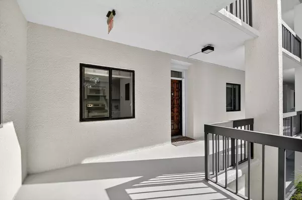 West Palm Beach, FL 33401,2500 Presidential WAY 302