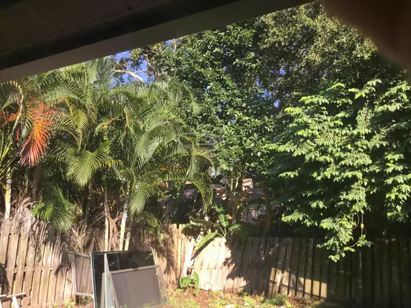 Palm Beach Gardens, FL 33410,1094 Raintree CT