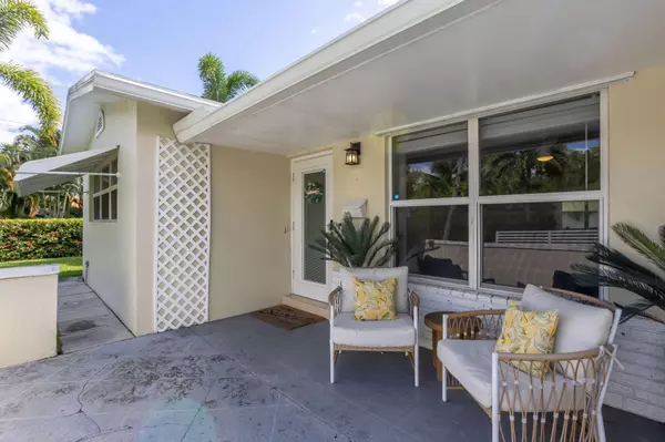 Lake Worth Beach, FL 33460,103 16th Avenue South