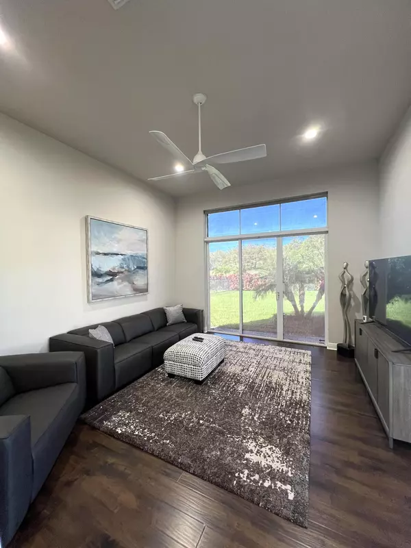 West Palm Beach, FL 33412,7785 Preserve DR