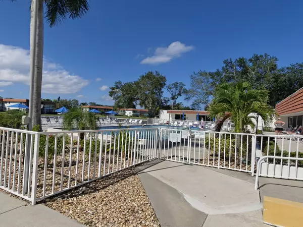 Stuart, FL 34994,1225 NW 21st ST 3-311