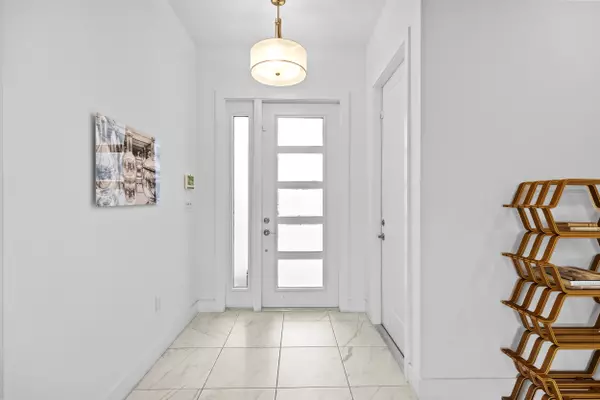 Boca Raton, FL 33496,17060 Teton River RD