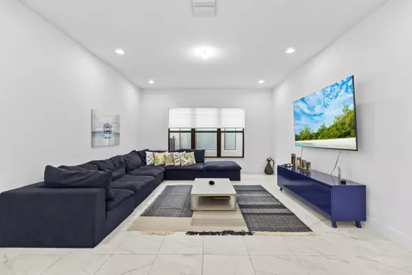 Boca Raton, FL 33496,17060 Teton River RD