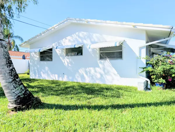 Tamarac, FL 33309,2700 NW 52nd ST