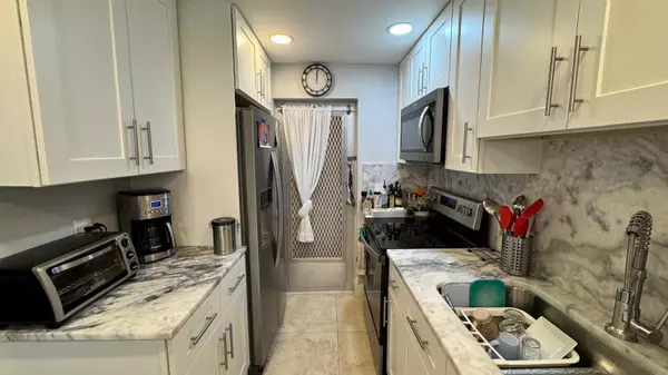 Lighthouse Point, FL 33064,4502 N Federal HWY 123-C