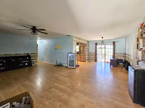 Port Saint Lucie, FL 34984,213 SE Whitmore DR