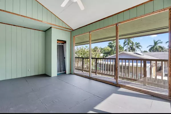 Stuart, FL 34997,5065 SE SE Orange ST