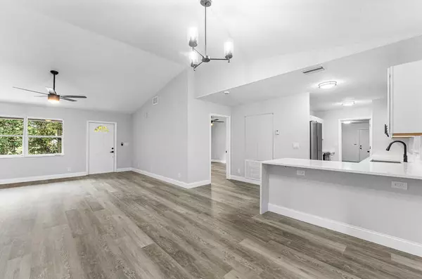 Loxahatchee, FL 33470,13522 N 68th ST