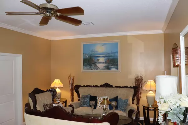 West Palm Beach, FL 33401,1004 14th ST