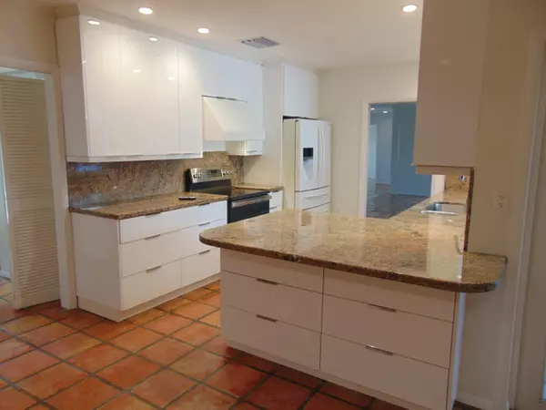 Palmetto Bay, FL 33157,15620 SW 77th AVE