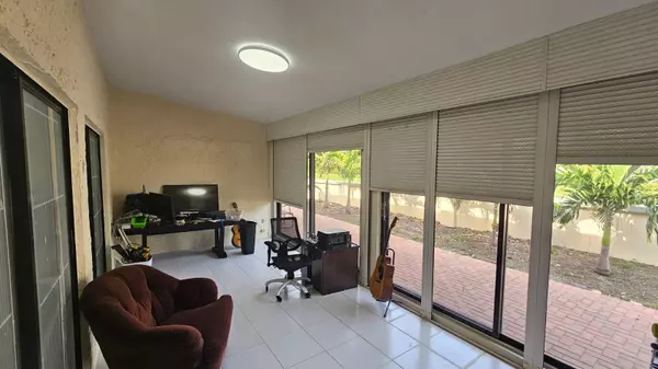 Boynton Beach, FL 33436,10298 N Greentrail DR