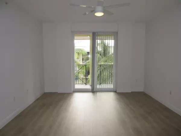 Delray Beach, FL 33444,250 NE 3rd AVE 504