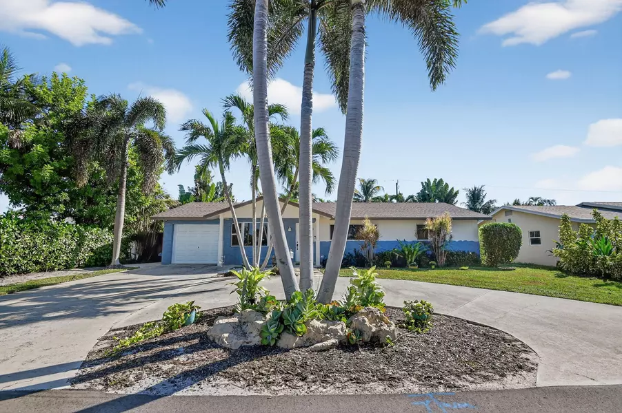 2630 SW 5th ST, Boynton Beach, FL 33435