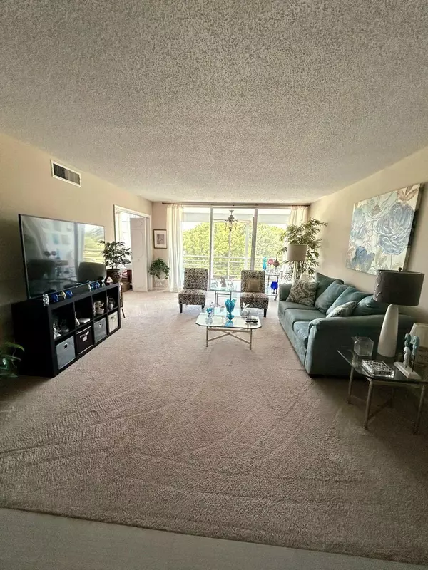 Pompano Beach, FL 33069,2691 S Course DR 408