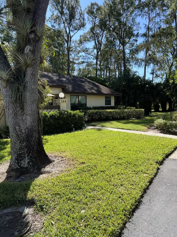 Royal Palm Beach, FL 33411,144 Karanda Court CT