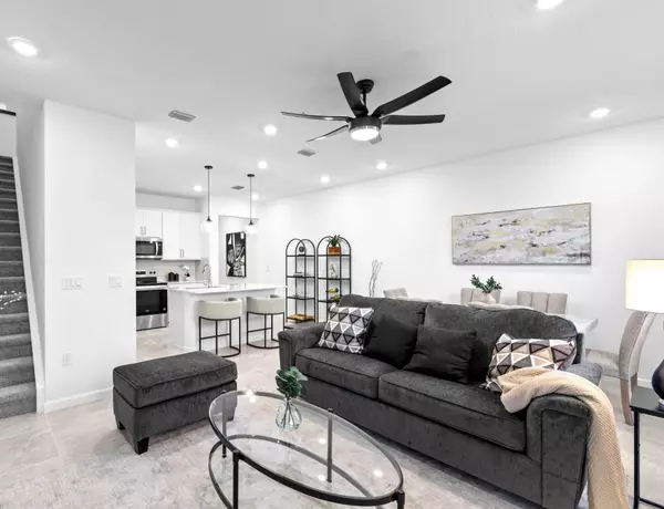 Stuart, FL 34997,395 SW Sally WAY