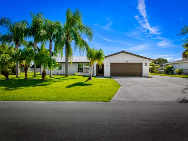 388 SE Tranquilla AVE, Port Saint Lucie, FL 34983