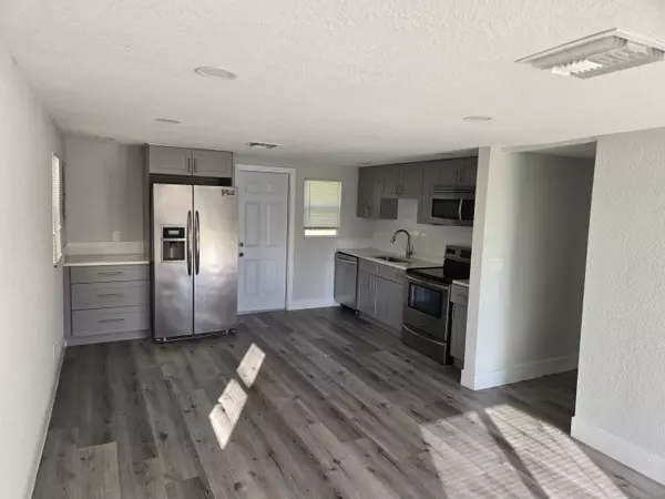 Vero Beach, FL 32967,4225 32nd AVE