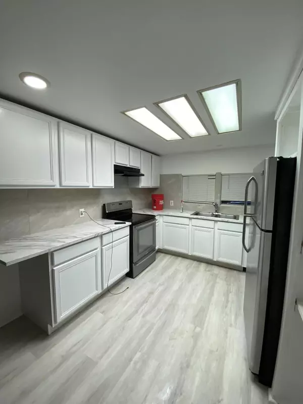 Lake Worth, FL 33462,6175 N Joshua LN