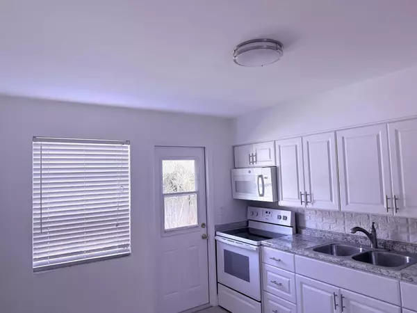 North Palm Beach, FL 33408,626 Prosperity Farms Rd RD 6