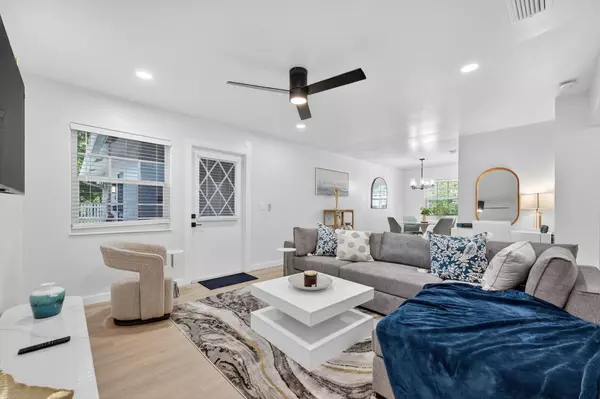 800 Tropic Isle DR B, Delray Beach, FL 33483