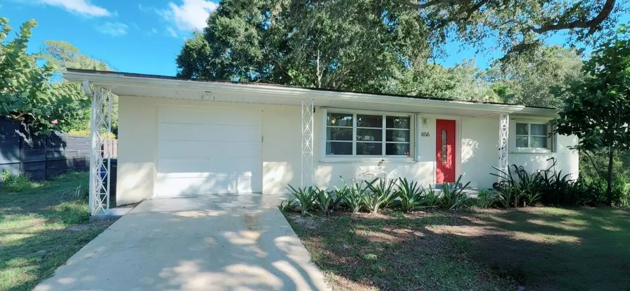 1656 41st AVE, Vero Beach, FL 32960