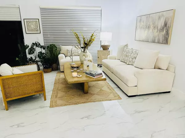 Boca Raton, FL 33498,18266 Covina WAY 201