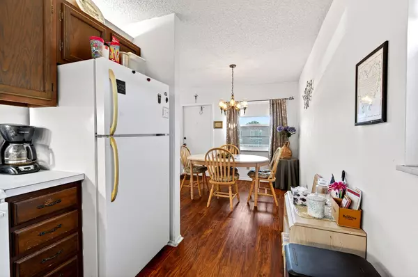 Vero Beach, FL 32962,108 Spring Lake CT 203