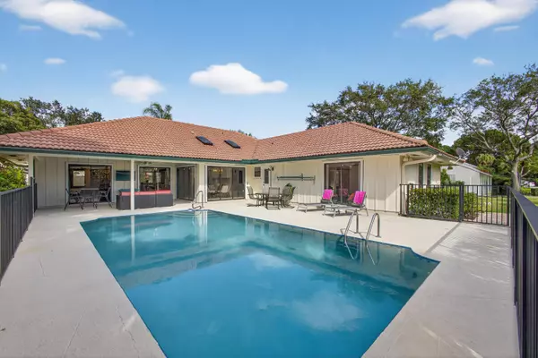 Palm Beach Gardens, FL 33418,13 Saint Giles RD