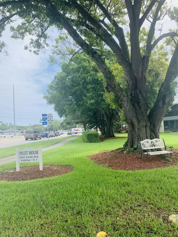 Fort Pierce, FL 34982,2302 Sunrise BLVD 204
