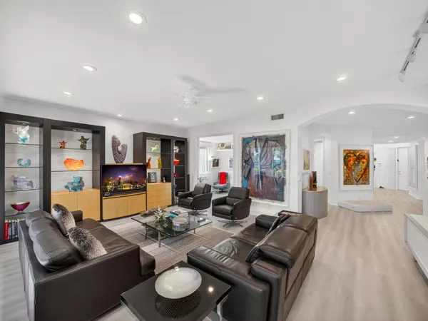 Palm Beach Gardens, FL 33418,118 Palm Point CIR B