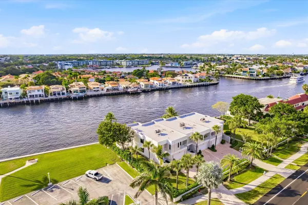 Highland Beach, FL 33487,2916 S Ocean BLVD Th1