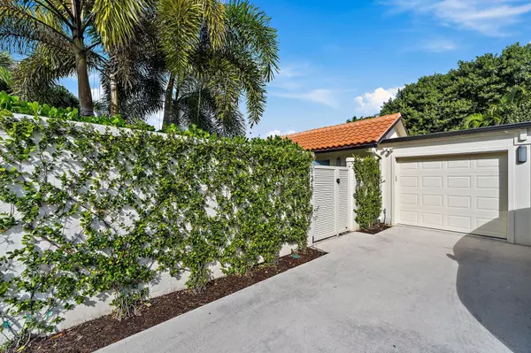 121 E Bonefish CIR, Jupiter, FL 33477