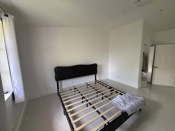 Boynton Beach, FL 33435,1734 NE 6th ST 1302