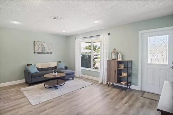 Hobe Sound, FL 33455,9032 SE Sandridge AVE