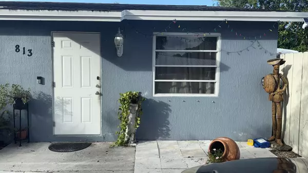813 Fairview ST, Lake Worth, FL 33461
