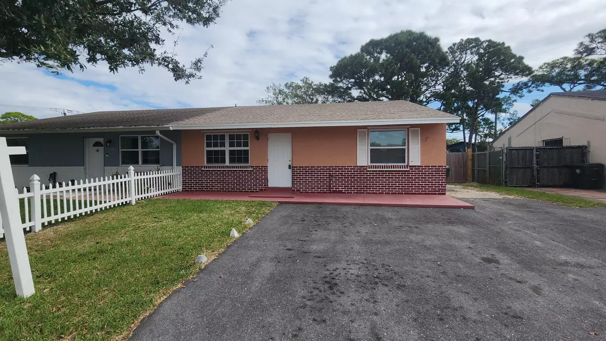 Greenacres, FL 33463,4538 Empire WAY