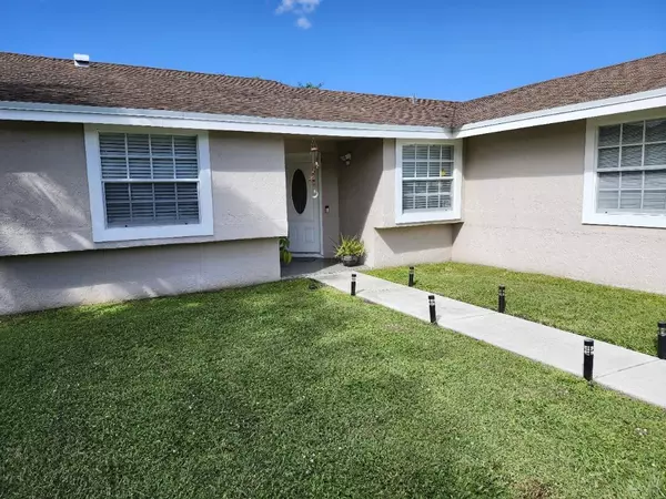 Royal Palm Beach, FL 33411,1473 Donwoods Ln LN