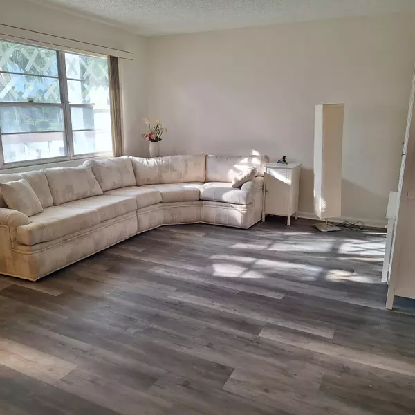 Boca Raton, FL 33434,2092 Wolverton