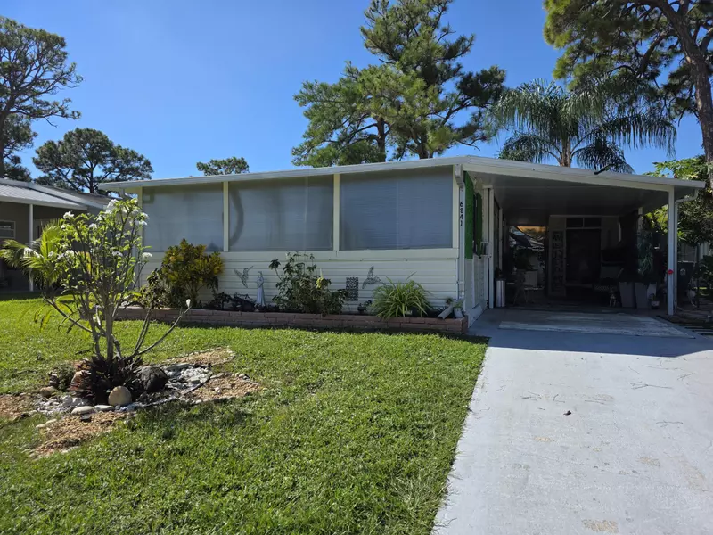 6241 Elm LN, Lantana, FL 33462