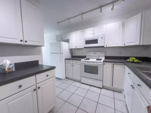 Delray Beach, FL 33445,3130 SW 20th TER 13 B 1