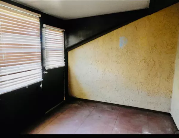 Port Saint Lucie, FL 34953,614 SW Jeanne ST